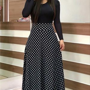 Plus Size Contrast Polka Dot Print Medium Stretch Maxi Dress